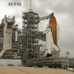 STS-135 News - Fulmini e saette sulla rampa di lancio di Atlantis STS-135 News - Fulmini e saette sulla rampa di lancio di Atlantis