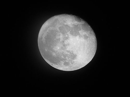 La Luna, più nitida e raddrizzata