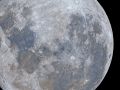 La Luna con i suoi reali colori