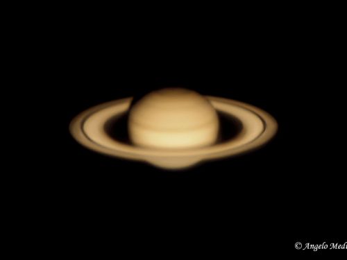 Saturno con i suoi anelli