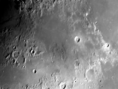 Crateri Triesnecker e Agrippa