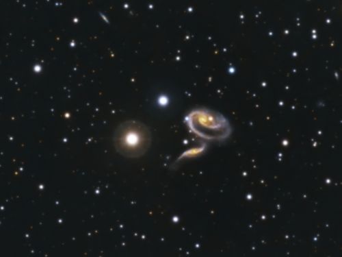 Galassie interagenti Arp273
