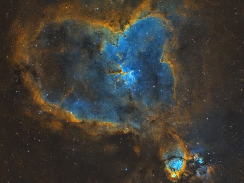 Nebulosa Cuore in Hubble Palette