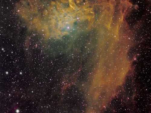 IC 405 FLAMING STAR NEBULA