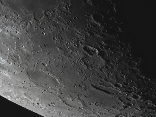 Regione sud della Luna con il cratere Schiller