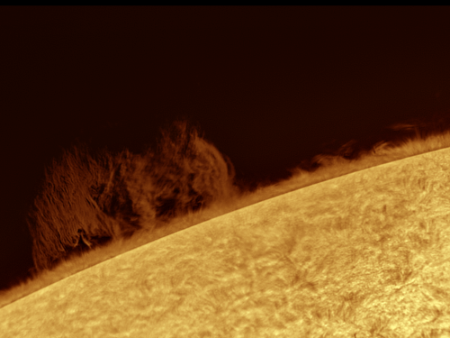 Giant Prominence 2020.05.04  Truss Refractor 228mm (FL=7.850mm)  Ioptron Cem120  ASI174MM  Daystar Quark Chromosphere version