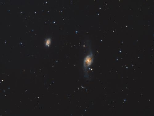 Galassie a spirale barrate NGC 3729 e NGC 3718 nell’Orsa maggiore.