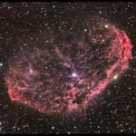 Fig.14 - La nebulosa NGC 6888 Crescent Nebula nella costellazione del Cigno. Al suo interno la stella Wolf Rayet WR 136