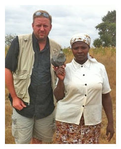 Kenya_meteorite_Farmer