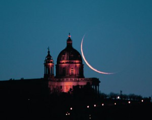 Luna sulla Basilica