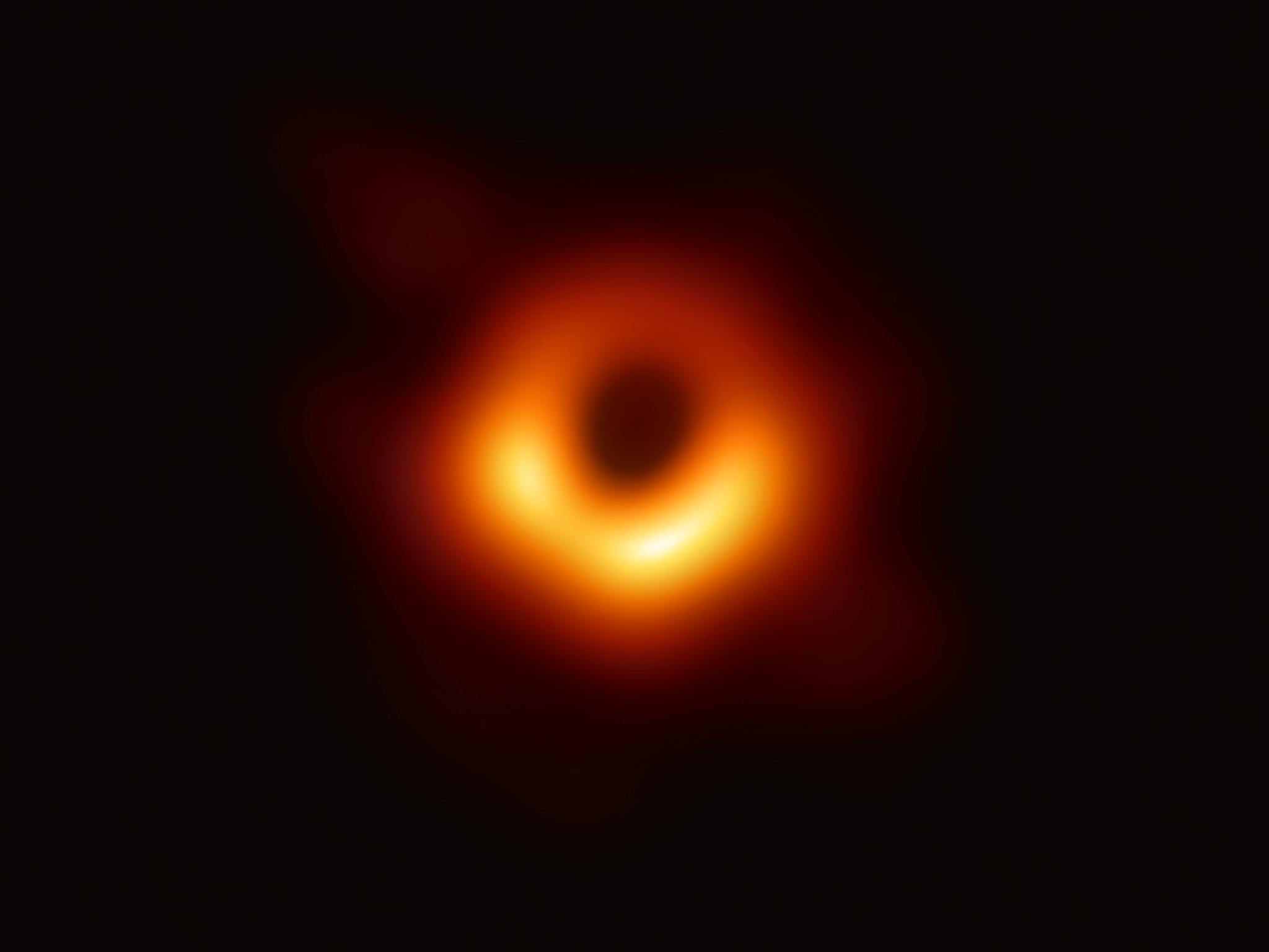 SPECIALE: La Foto del Secolo – La prima immagine dell’ombra di un buco nero – Introduzione