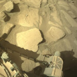 NLF_0775_0735751927_800ECM_N0390690NCAM00709_05_095J01_stitch