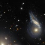 Arp 122 immagine Hubble