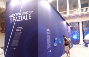 L'installazione "Officina spaziale" a Palazzo del Bo