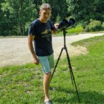 L'autore Claudio Pra con il suo binocolo 25x100