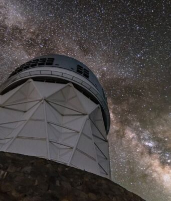 DESI d’altro canto è a favore del modello standard