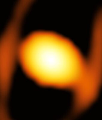 La prima immagine dettagliata di una stella morente fuori dalla Via Lattea: WOH G64