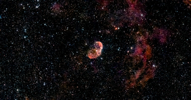 Crescent Nebula
