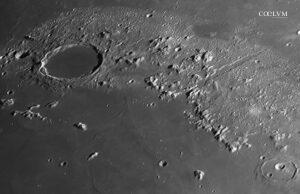 Luna โ Plato, Vallis Alpes e Cassini