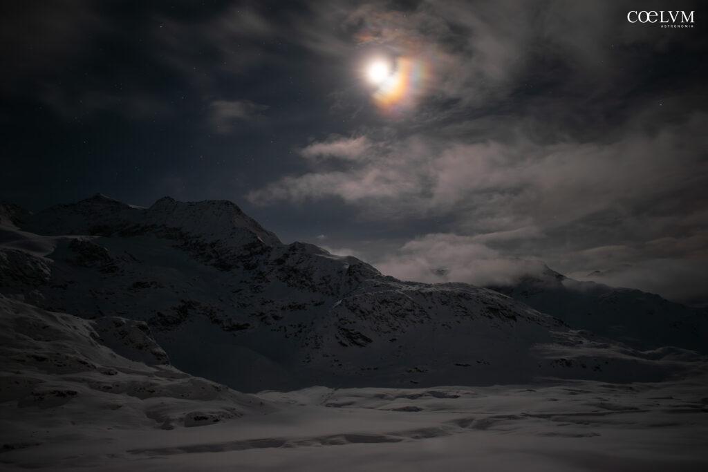 Nubi iridescenti sulle Alpi Svizzere