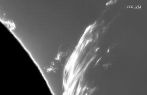 Boom … un potente brillamento solare rompe il silenzio!!!!