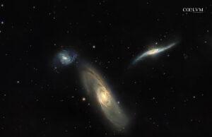 Arp 286: trio galattico nella Vergine