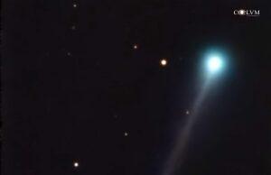 Immagine della Cometa C/2025 R3 Panstarrs durante il passaggio nel Sistema Solare interno in prossimità del perielio.