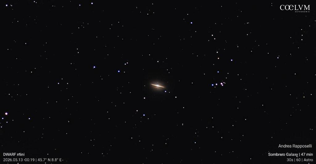 Galassia Sombrero M104