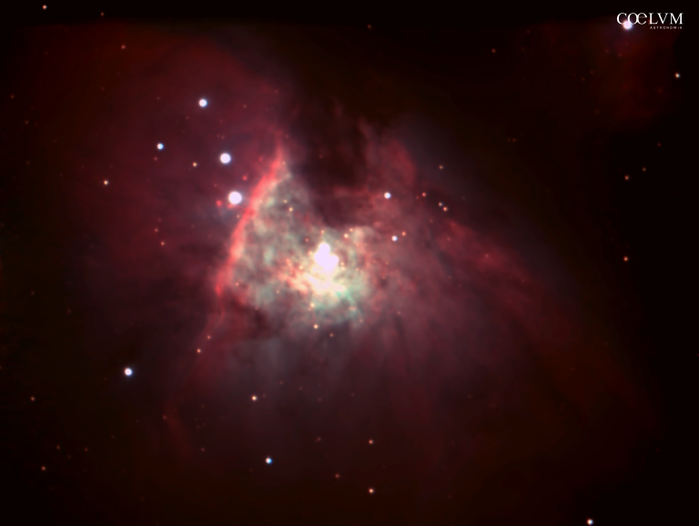 Il giovane Ammasso del Trapezio sorgente di ionizzazione e formazione stellare della Nebulosa di Orione.