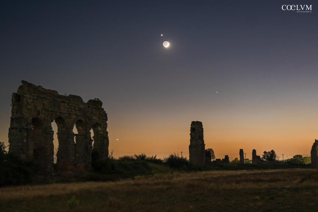 Il bacio tra Luna e Venere sopra gli Acquedotti di Roma