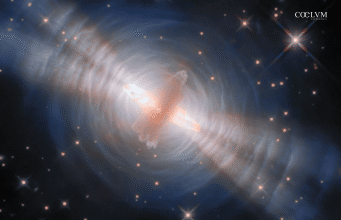 Giochi di Luce Riflessa per una Stella MorenteNebulosa Uovo (CRL 2688)