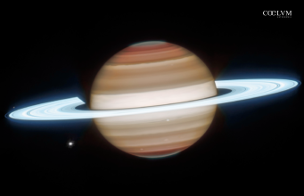 Webb Scruta Saturno nell’Infrarosso, tra Anelli, Vortici e Foschie