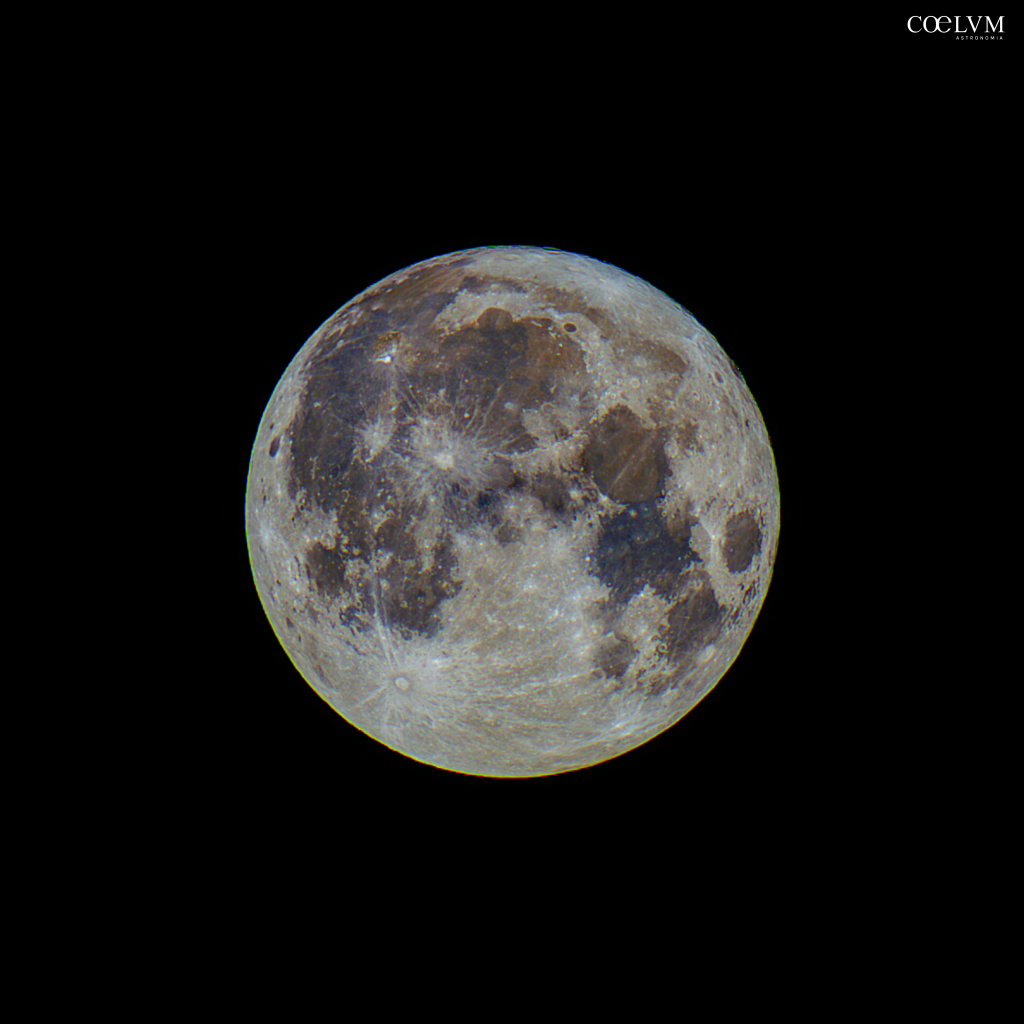 La luna delle “fragole” in Mineral Moon