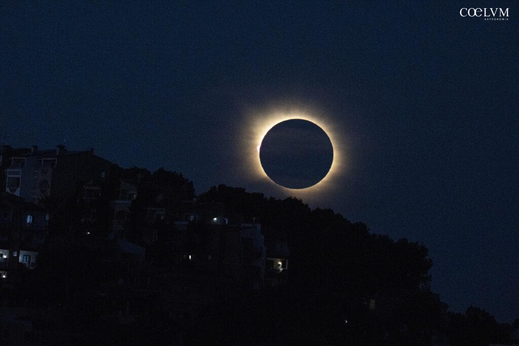 Eclissi di Sole 12/8/2026: Corona solare da Peguera, Mallorca