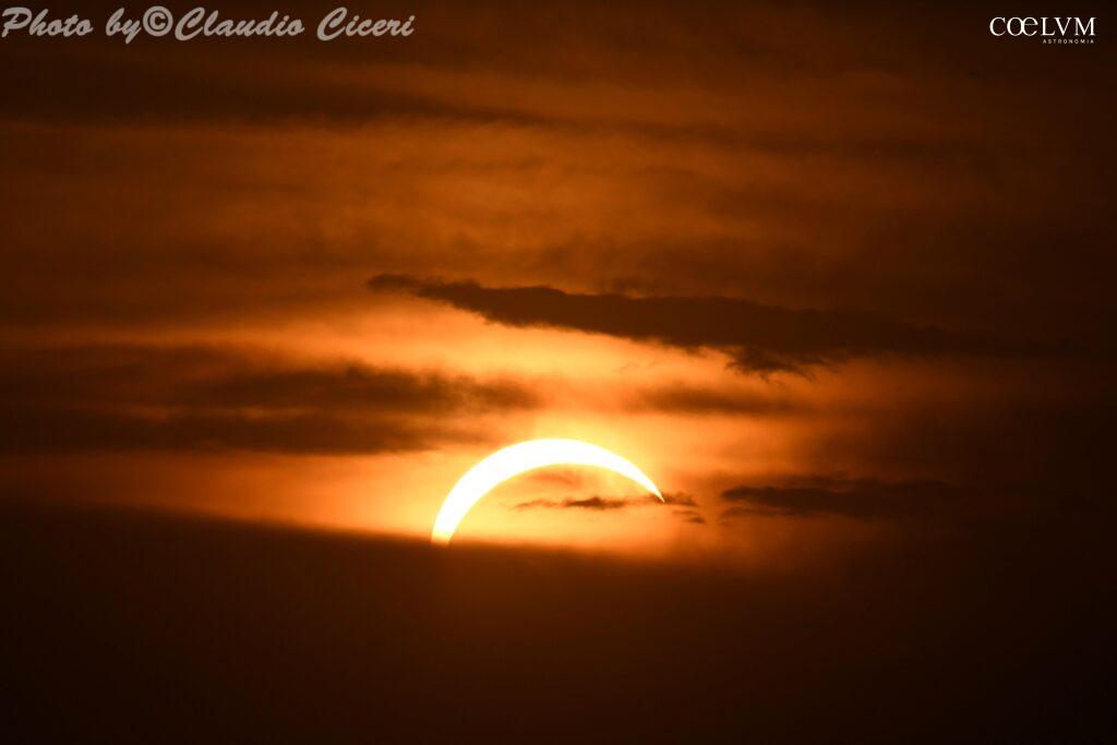 Eclisse parziale Solare Nuvolosa