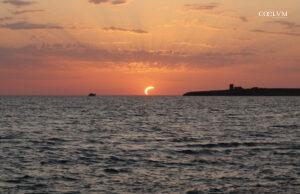 Eclissi di Sole al tramonto