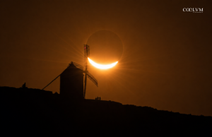 Eclissi del 12 agosto: foto dai mulini di Consuegra (Spagna)