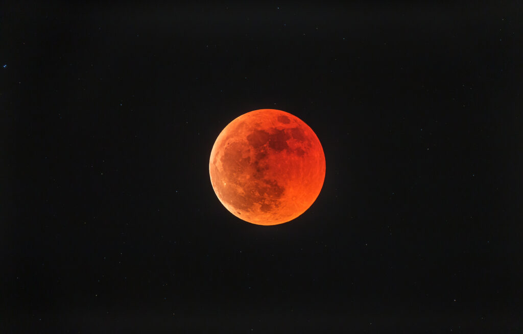 Eclissi totale di Luna – 27 luglio 2018
