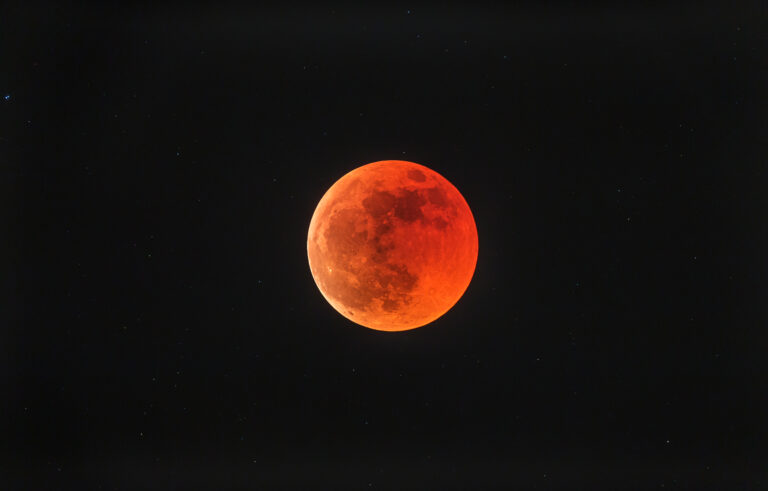 Eclissi totale di Luna – 27 luglio 2018