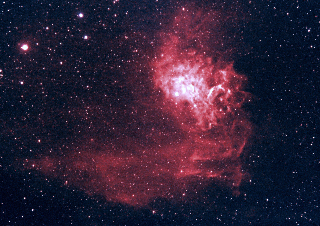 IC 405 Nebulosa Stella fiammeggiante