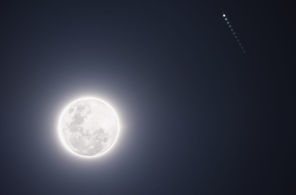 Una Luna sfuggente con Giove in opposizione