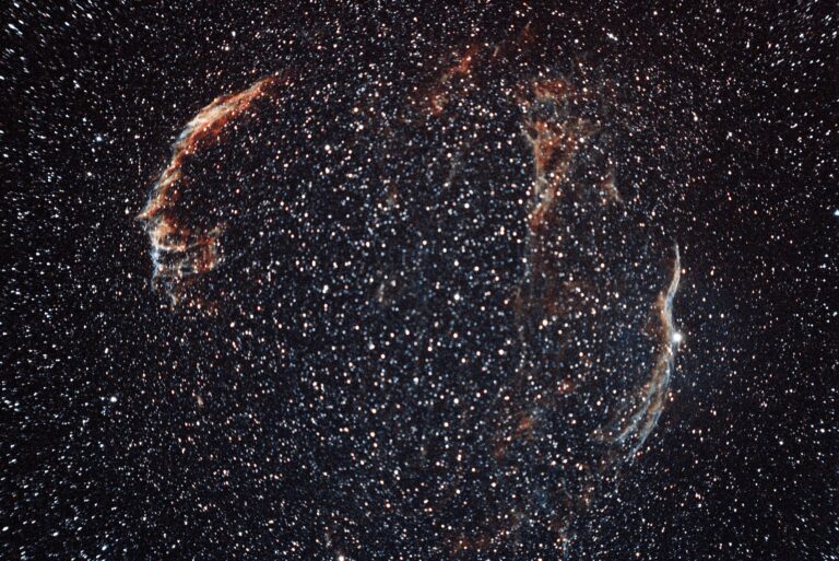 Nebulosa Velo (NG 6960, NGC 6992, NGC  6995)
