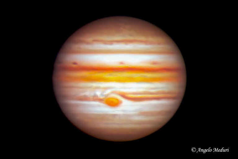 Giove con la Grande Macchia Rossa