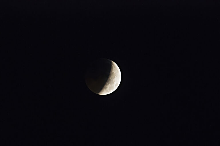 per metà in ombra