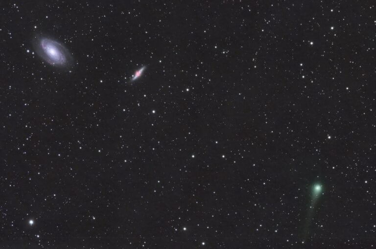 Un incontro ravvicinato tra M81 M82 e la cometa C/2017 T2