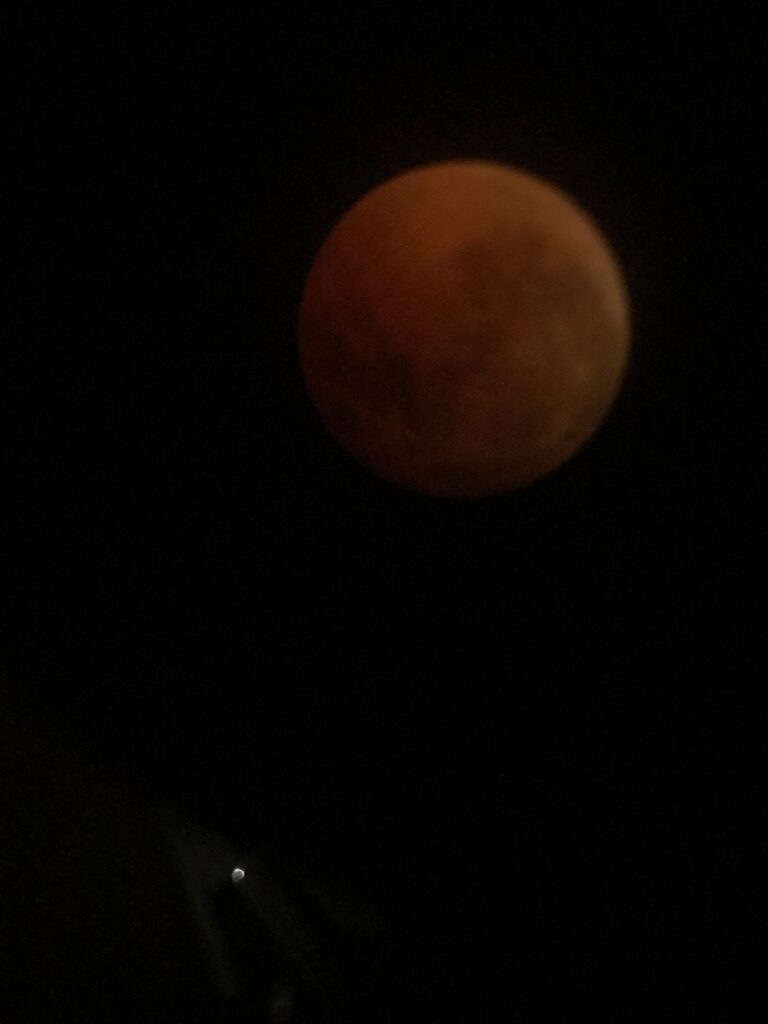 Luna durante l’eclissi totale