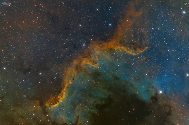 il Muro del Cigno in Hubble Palette da Bortle 8