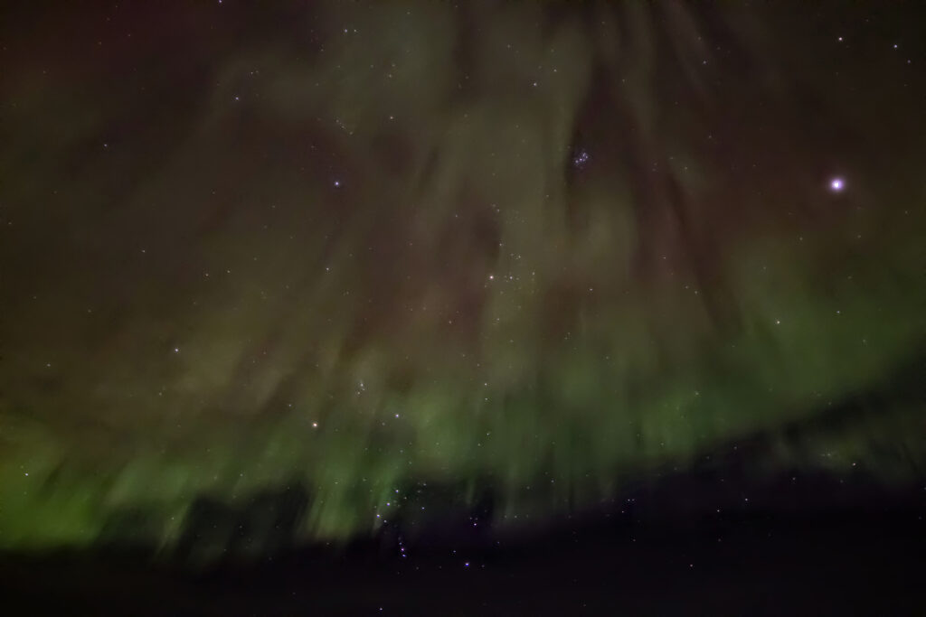 Aurora Boreale con Orione-Pleiadi e Giove