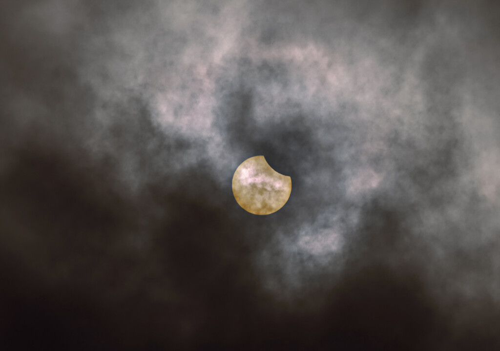 Eclisse parziale ripresa da Milano