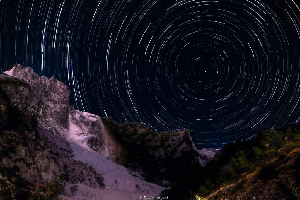 Startrails Cave di Marmo di Carrara